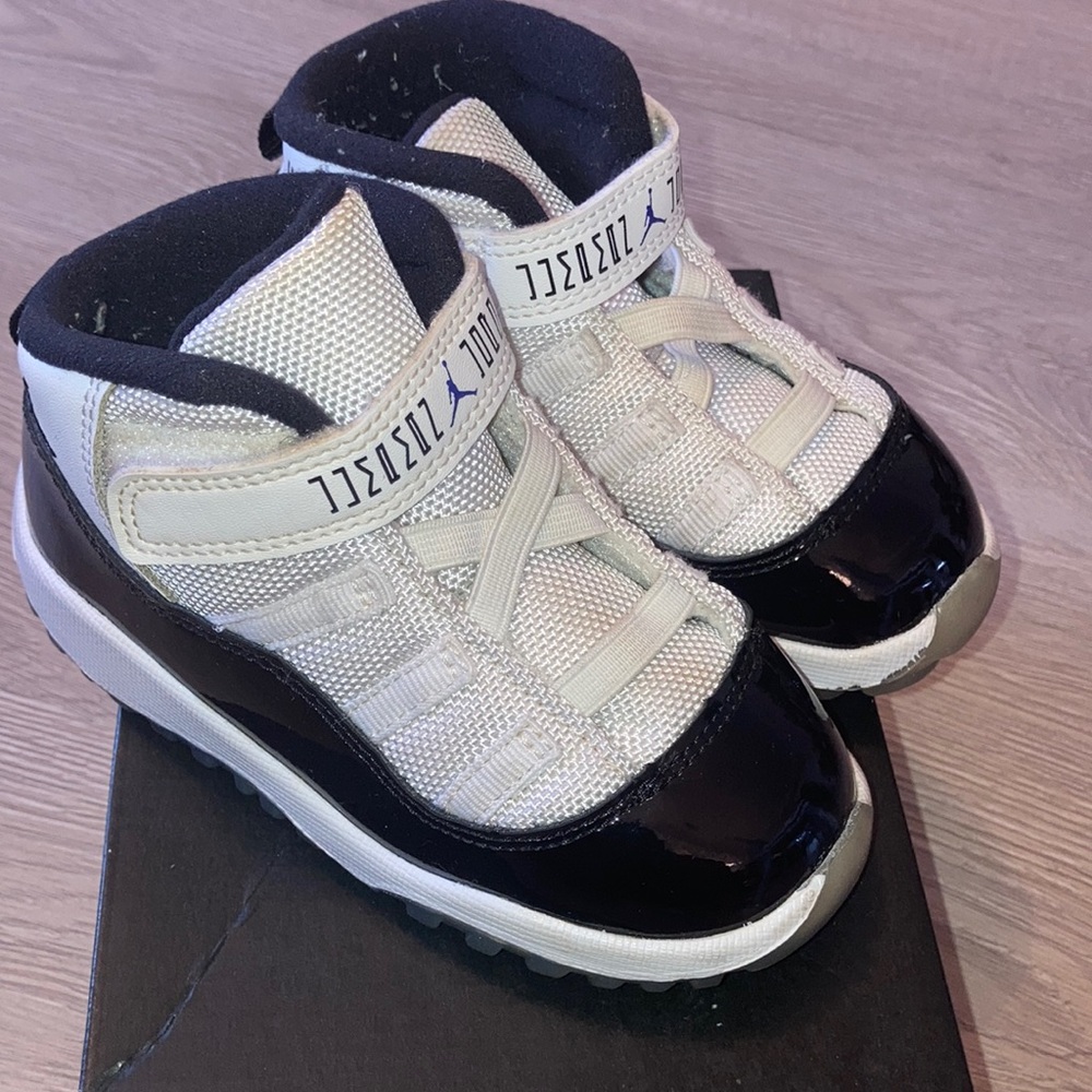Classic kicks